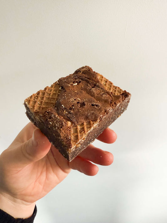 Stroopwaffel (Caramel wafer) Brownie