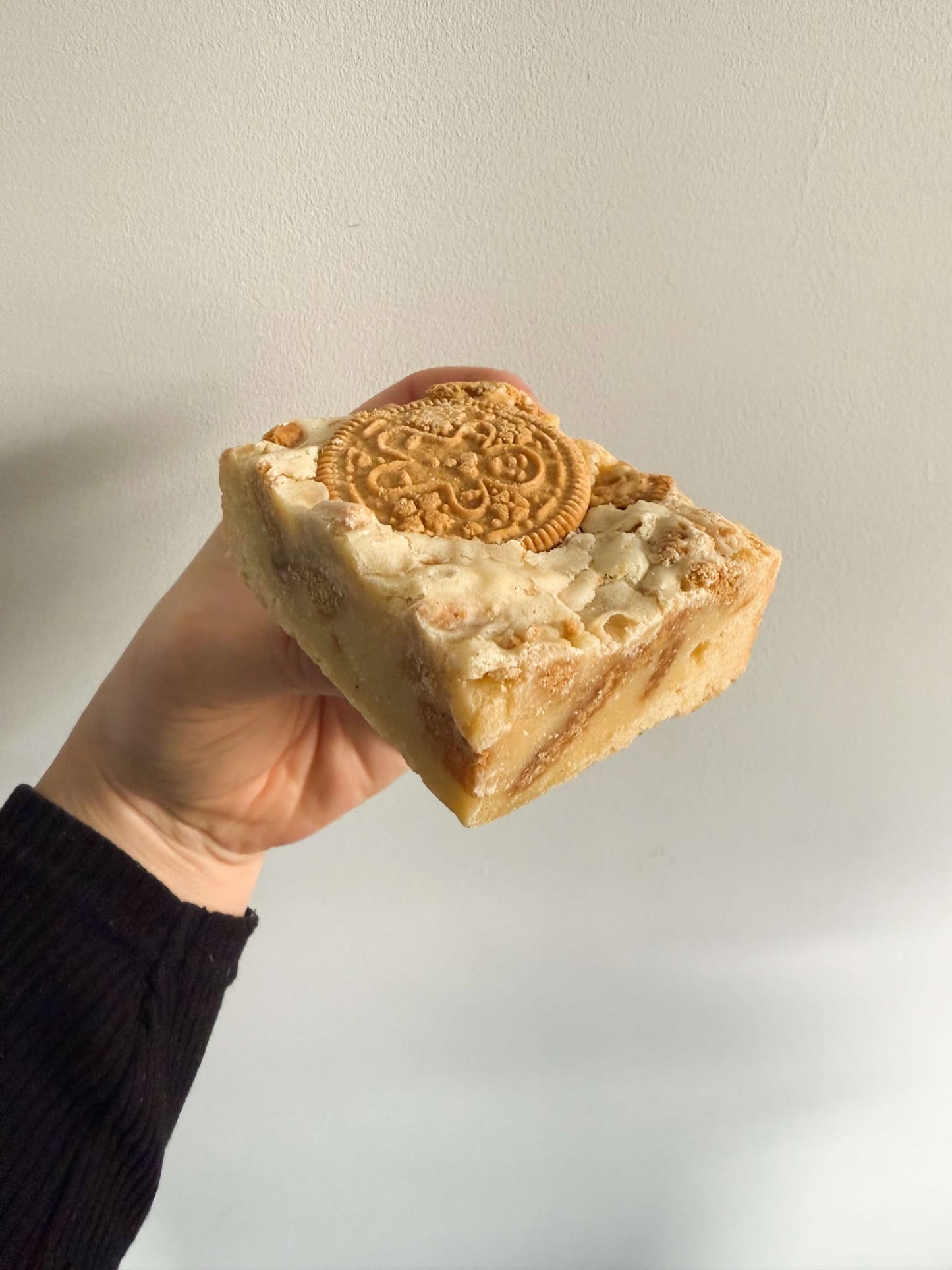 Gingerbread Oreo Blondie