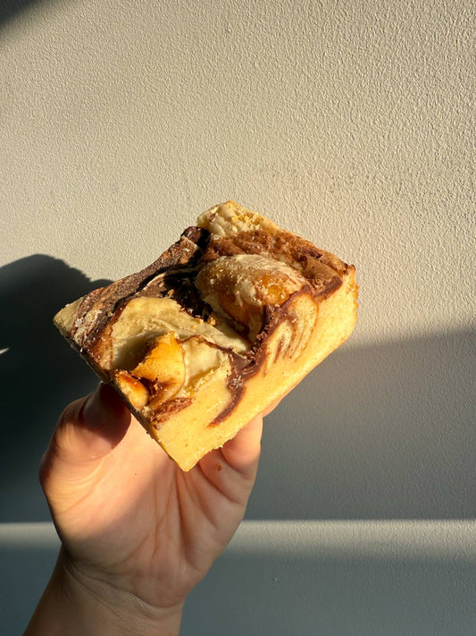 Nutella and Cinnamon Roll Blondie