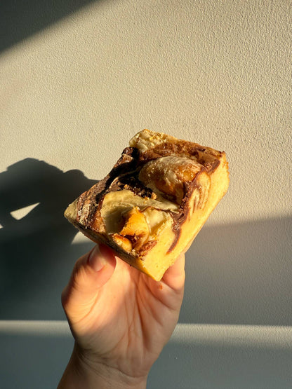 Nutella and Cinnamon Roll Blondie