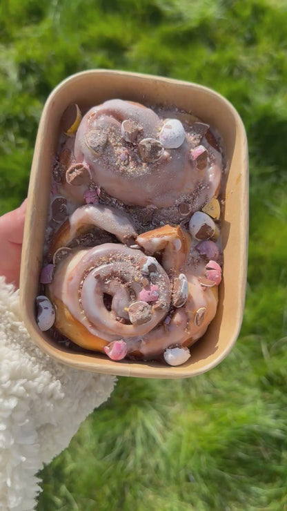 4 Mini Egg Cinnamon buns (2 trays of 2)